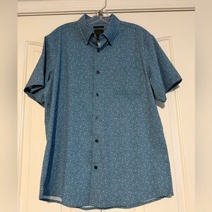 14th & Union Blue Patterned Button Down Shirt